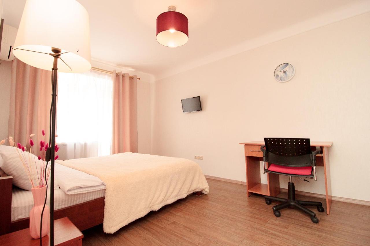 Apartment On Sobornyi Avenue 61 Oleksandriia Ngoại thất bức ảnh