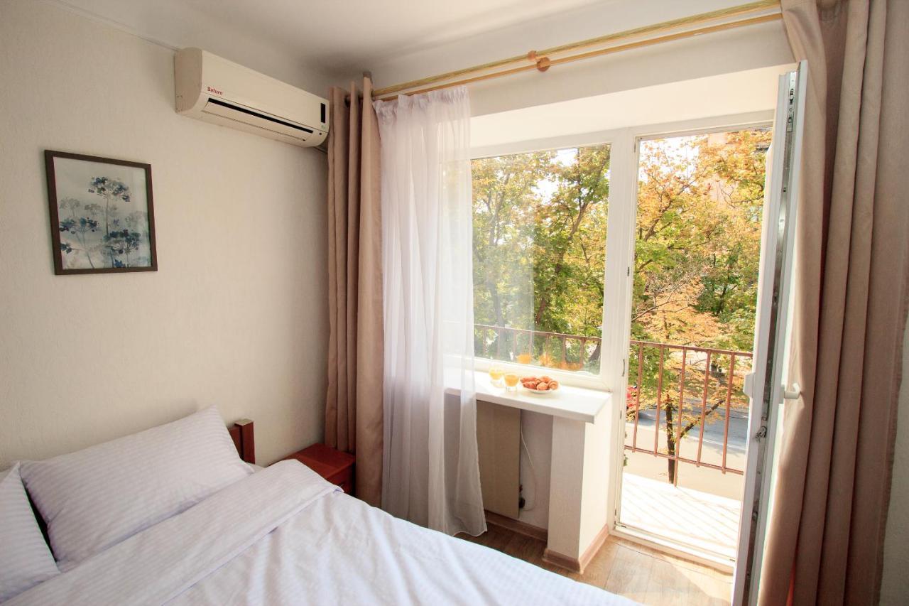 Apartment On Sobornyi Avenue 61 Oleksandriia Ngoại thất bức ảnh